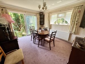 Dining Room- click for photo gallery